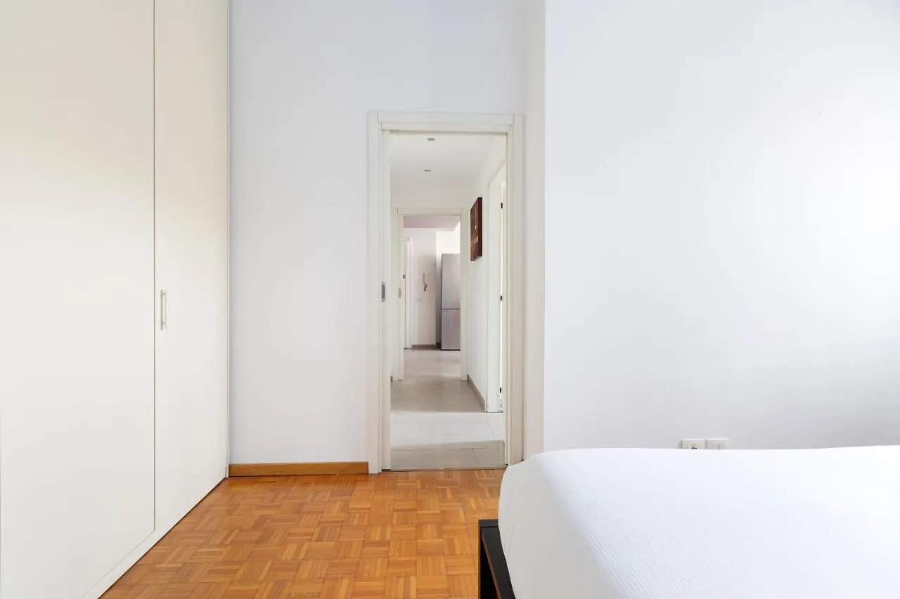 Cozy Apt With Balcony - Mm2 Sant'Agostino Apartman Milánó