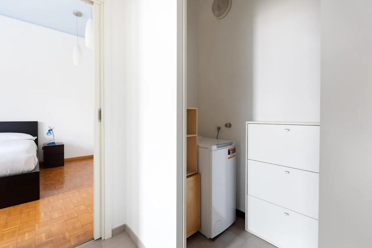 Appartamento Cozy Apt With Balcony - Mm2 Sant'Agostino Milano 0*,